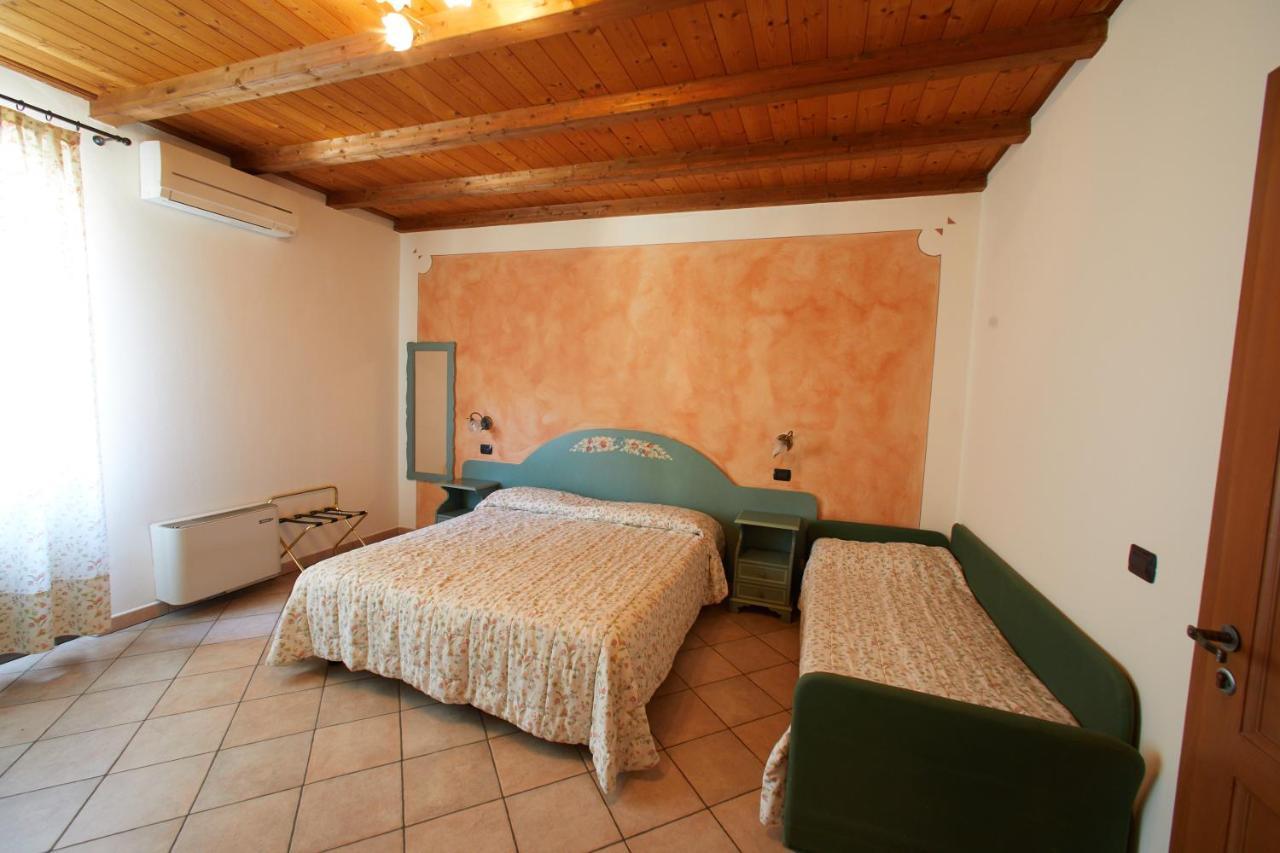 Agriturismo Roeno Belluno Veronese ภายนอก รูปภาพ