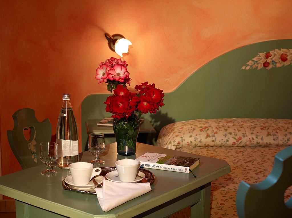 Agriturismo Roeno Belluno Veronese ภายนอก รูปภาพ