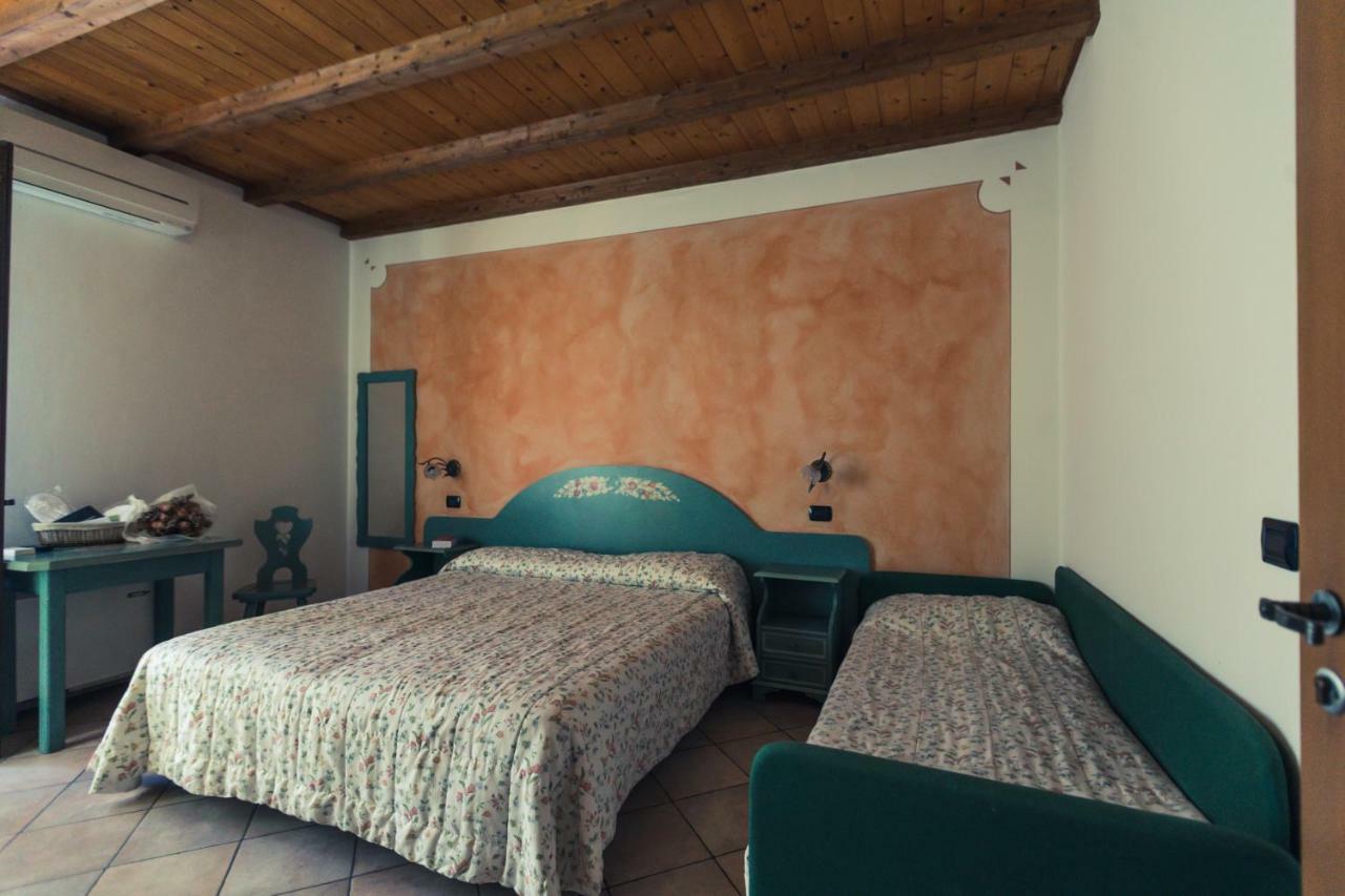 Agriturismo Roeno Belluno Veronese ภายนอก รูปภาพ